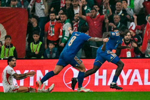 Liverpool har udset sig Brentfords Michael Kayode som et absolut topmål, når klubben skal styrke højreback-positionen.