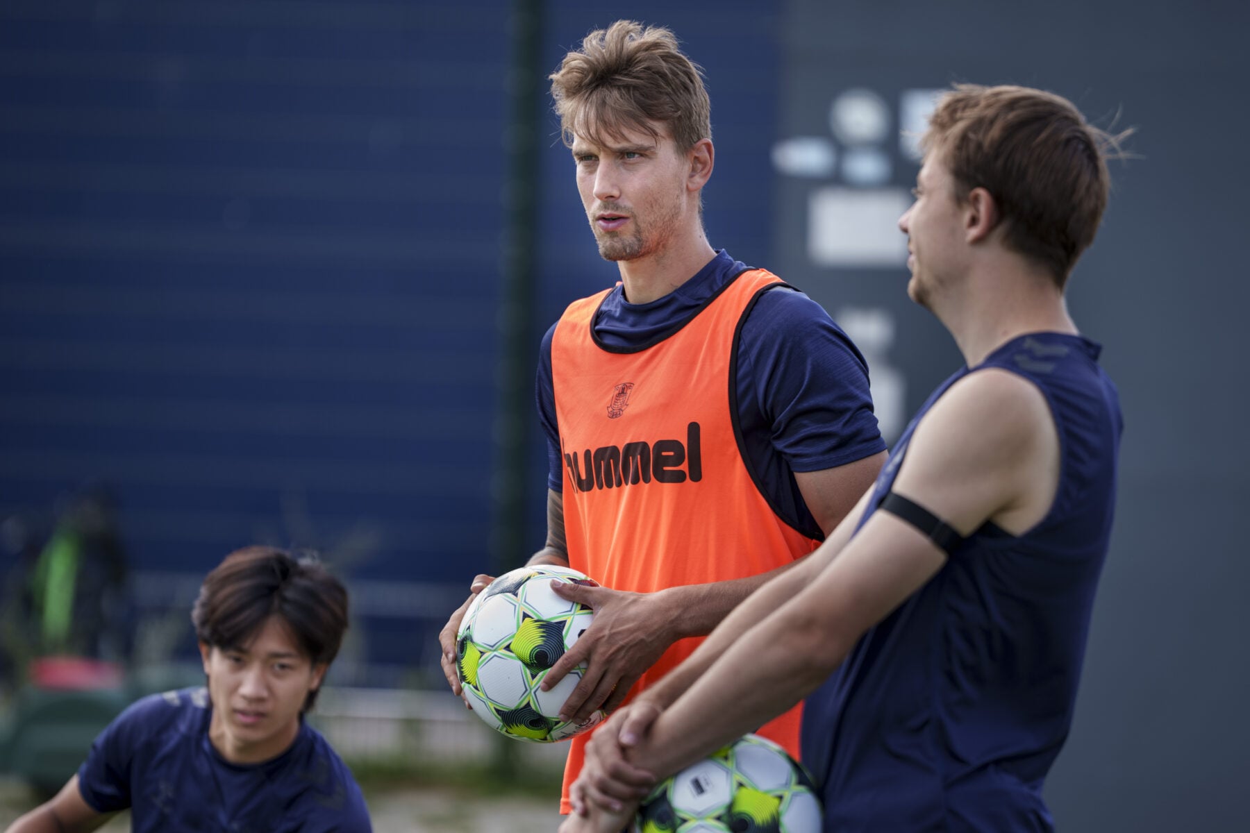 Andreas Maxsø er på plads i FC Midtjylland, men den rutinerede forsvarer kan ikke hjælpe klubben i Conference League.