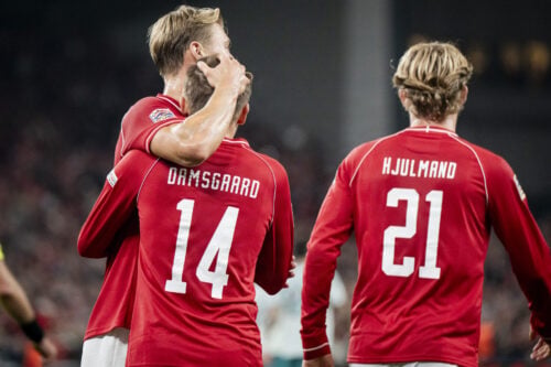 Danmark skal søndag forsøge at rejse sig, når Wales venter i Cardiff i en vigtig kamp i Nations League. Her er startopstillingen.