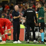 Efter Danmarks 1-0-sejr over Wales opstod der samtidig en bemærkelsesværdig situation mellem landstrænerne Brian Riemer og Craig Bellamy.
