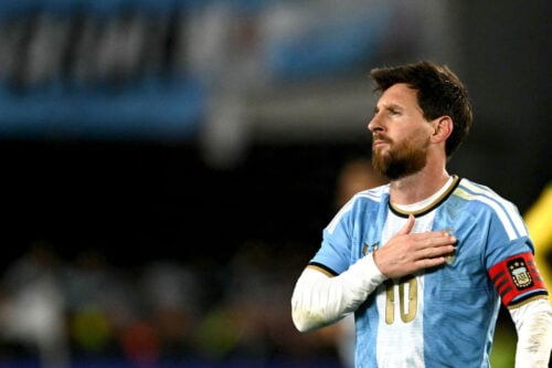 Lionel Messi sluttede sin imponerende landsholdskarriere på præcis den måde, som mange argentinske fans havde drømt om.
