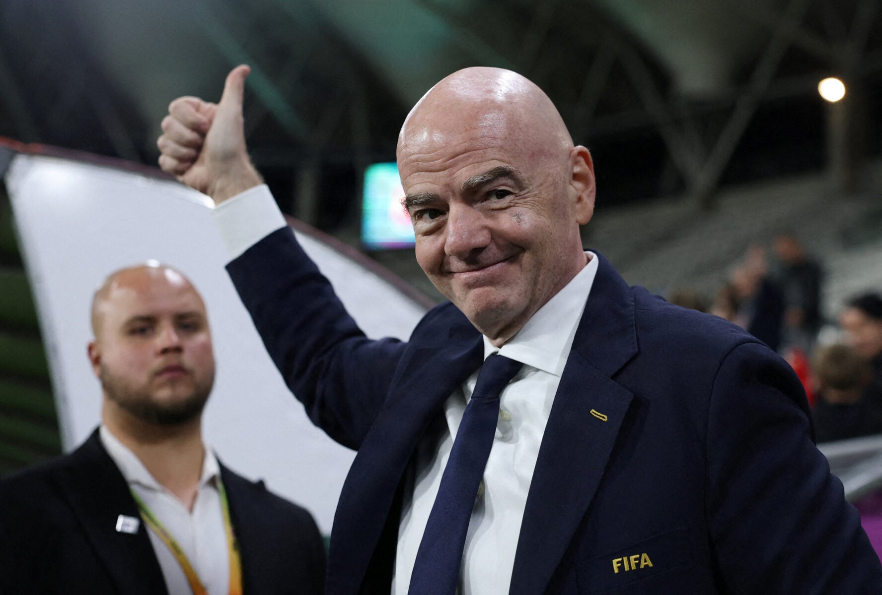 FIFA-præsident Gianni Infantino er havnet i nyt stormvejr, da han angiveligt har fået yderligere 11,8 millioner kroner i 2024 ud over sin officielle løn.