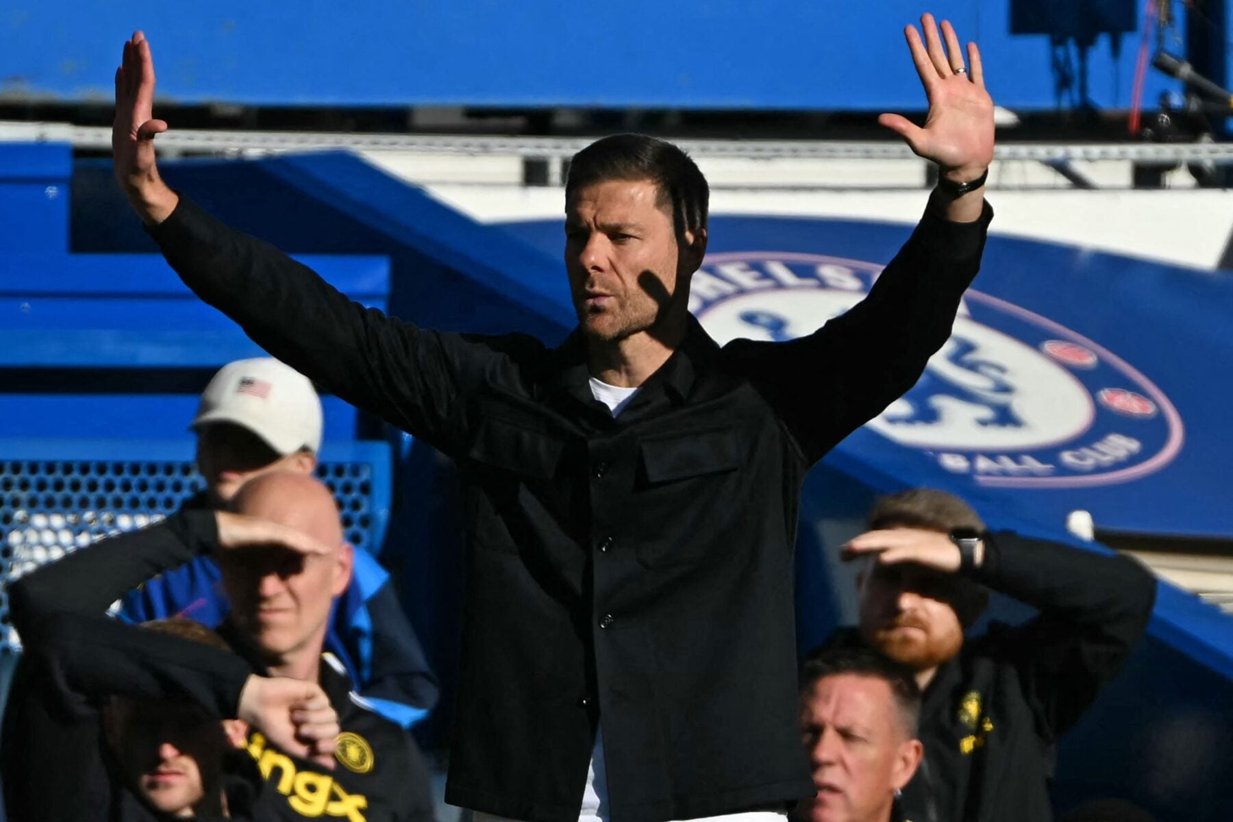 Chelsea leverede en overbevisende 5-1-sejr over Bournemouth. Efter kampen var Xabi Alonso især begejstret for to midtbanespillere.