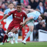 Ryan Gravenberch blev ifølge Jamie Carragher uretfærdigt behandlet af dommeren, da Liverpool tabte 0-3 til Manchester City.