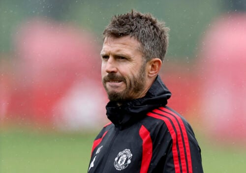 Manchester United kan være på vej til at miste det 16-årige angrebstalent JJ Gabriel, der angiveligt er klar til at drage videre.