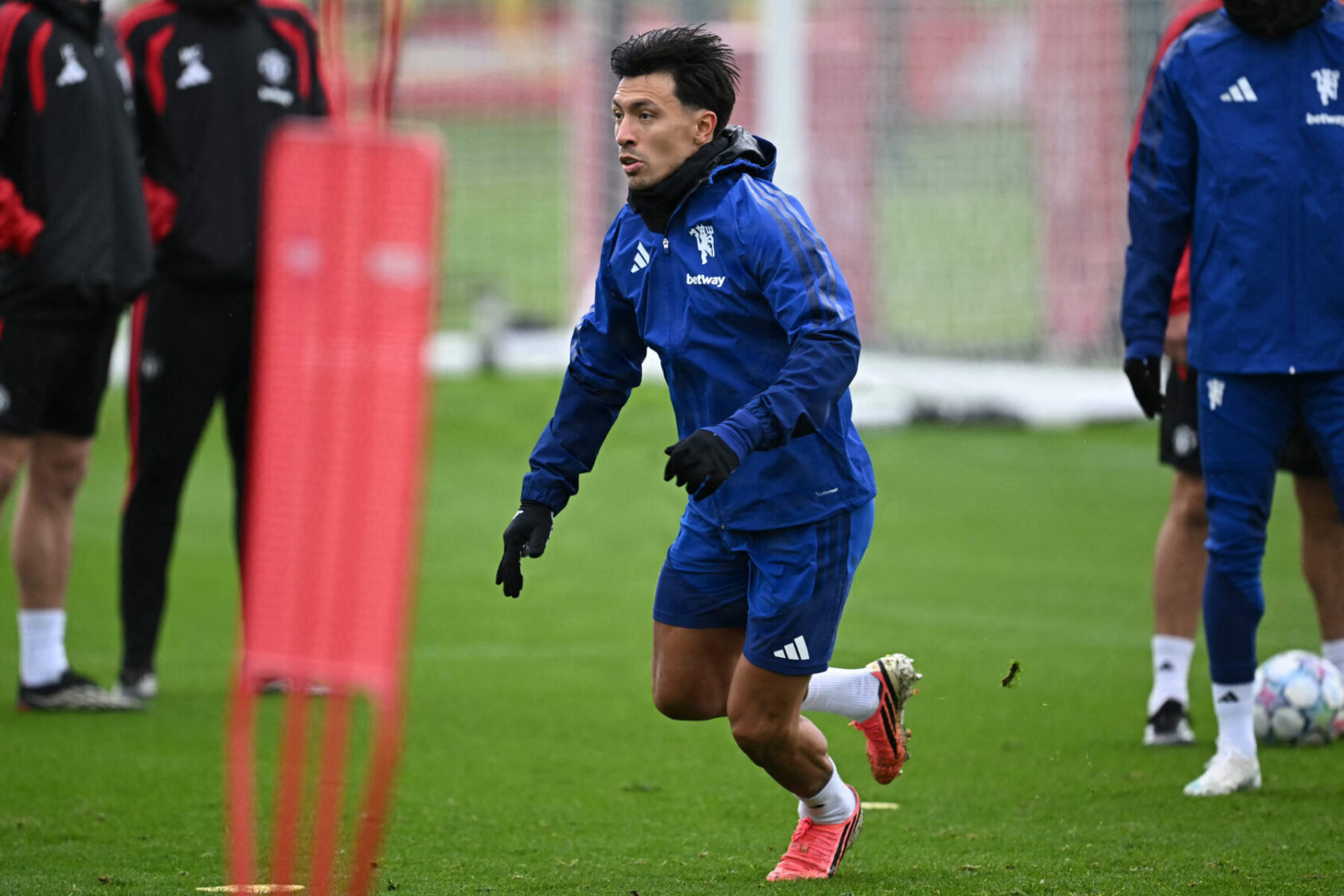 Manchester Storage Manchester United har truffet den store beslutning om Lisandro Martínez