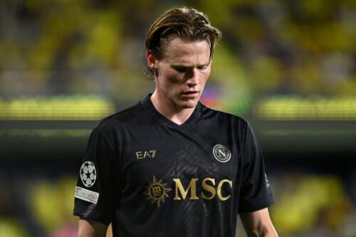 Napoli er begyndt at forberede en kontraktforlængelse med Scott McTominay, der ifølge klubbens sportsdirektør gerne vil blive i Italien.