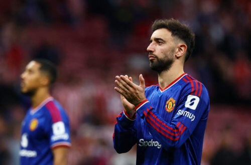 Michael Carrick bør bænke Bruno Fernandes, hvis han vil sætte sit tydelige præg på Manchester United. Det understreger Paul Parker.