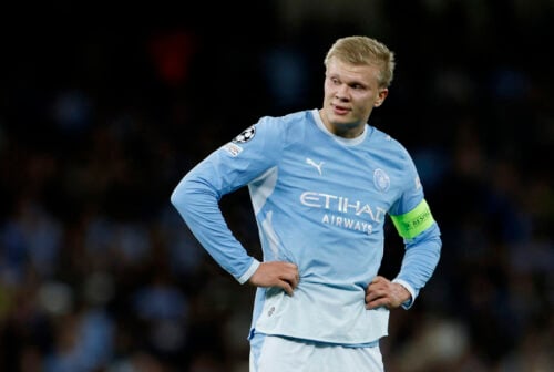 Erling Haaland haltede fra banen.
