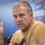 Manchester United har fortsat FC Barcelona-spilleren Alejandro Balde på ønskelisten. Nu har de fået grønt lys fra cheftræner Hansi Flick.