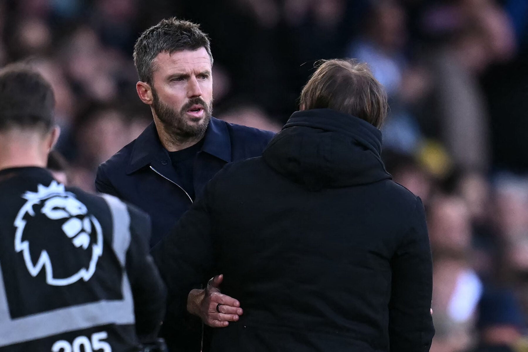 Antonio Conte kan blive manden, der overtager Manchester United, hvis Michael Carrick ikke snart får vendt krisen på Old Trafford.