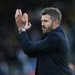 Michael Carrick bliver ikke fyret lige foreløbig.