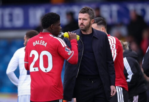 Manchester United er ramt af nye meldinger om uro i spillertruppen, hvor flere profiler angiveligt føler sig uønskede i stor grad.