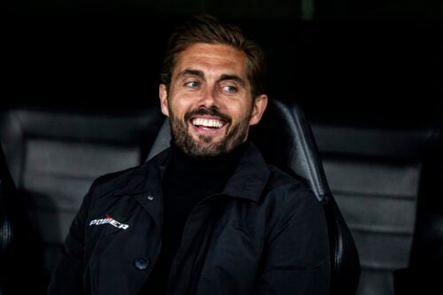 Jakob Poulsen og AGF har fået meget for det manglende indkøb af en ny stjerneangriber, men løsningen er fundet internt.