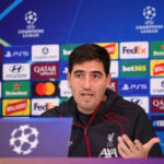 Liverpool kigger på Lamine Camara og Alex Scott til midtbanen, men de to spillere kan samlet koste klubben mindst 1,1 milliarder kroner.