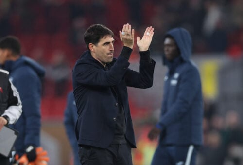 Liverpool-manager Andoni Iraola vil ikke kommentere på rygterne om et muligt skifte til Anfield for det mexicanske stortalent Gilberto Mora.