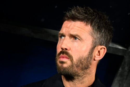 Michael Carrick ændrede formation og foretog flere udskiftninger i pausen mod Como, men Manchester United tabte alligevel stort.