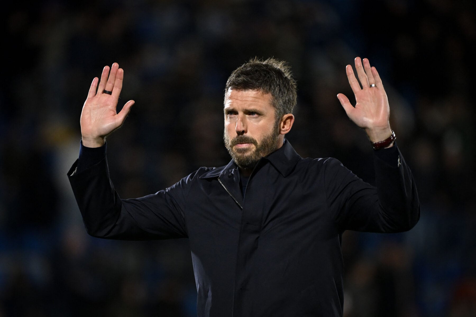 Manchester Uniteds 1-4-nederlag til Como har sendt endnu en bølge af uro gennem Old Trafford, hvor sædet brænder under Michael Carrick.