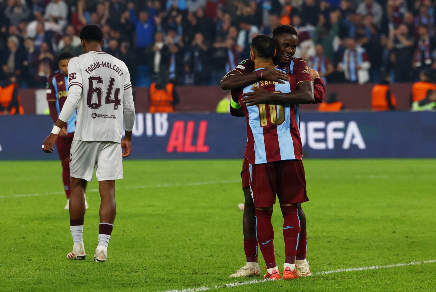 Den tidligere FC Midtjylland-profil Franculino Djú har fået en flyvende start i Trabzonspor, hvilket nu sender mange millioner til Herning og Ikast.