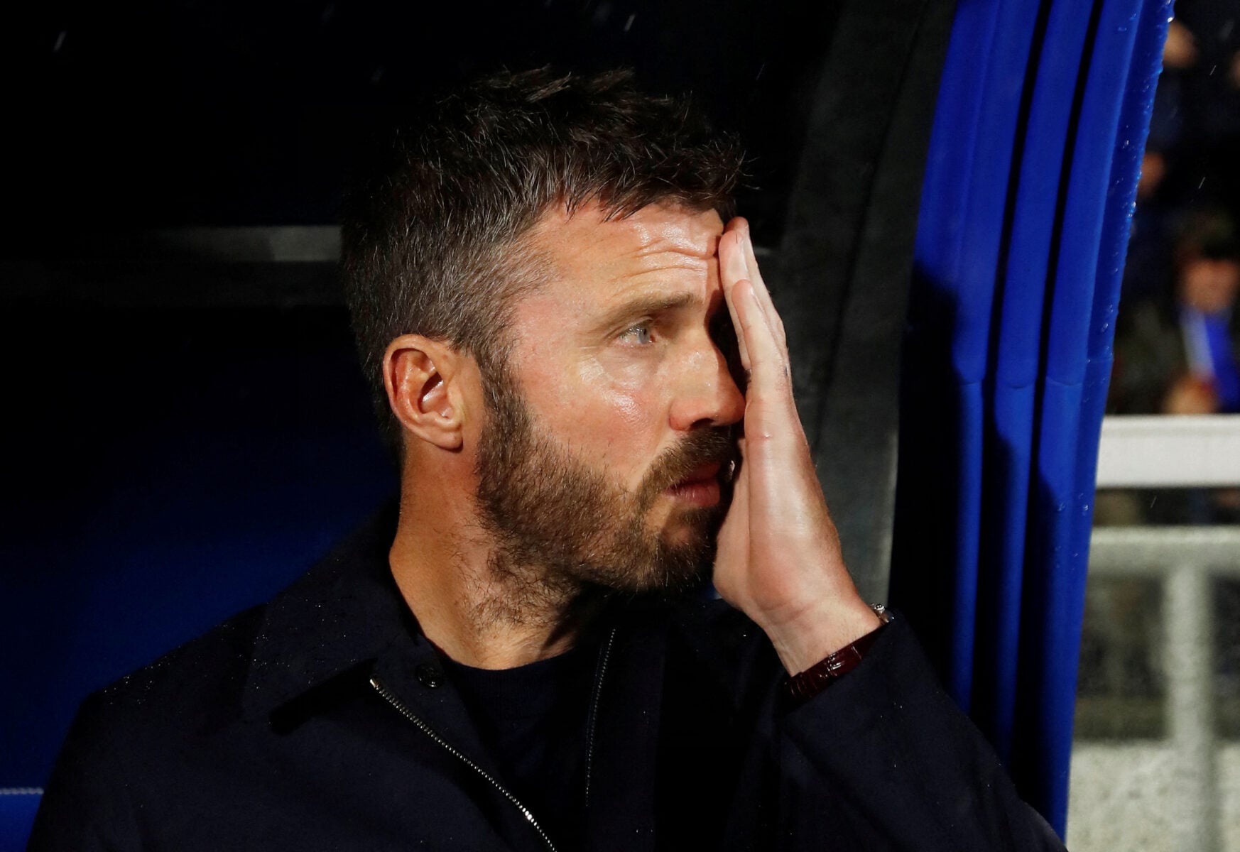 Manchester United overvejer angiveligt Eddie Howe som afløser for Michael Carrick, hvis klubben beslutter at fyre den pressede cheftræner.