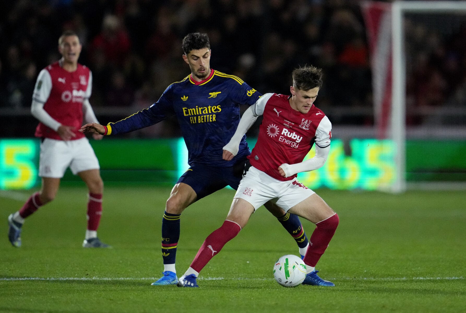 Arsenal blev tirsdag aften sendt ud af Carabao Cuppen efter et opsigtsvækkende nederlag til Fleetwood Town. En spiller får kritik.