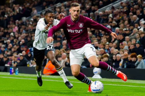 Jacob Bruun Larsen er ramt af en alvorlig nedtur, efter at Burnley-danskeren angiveligt har pådraget sig et træthedsbrud.